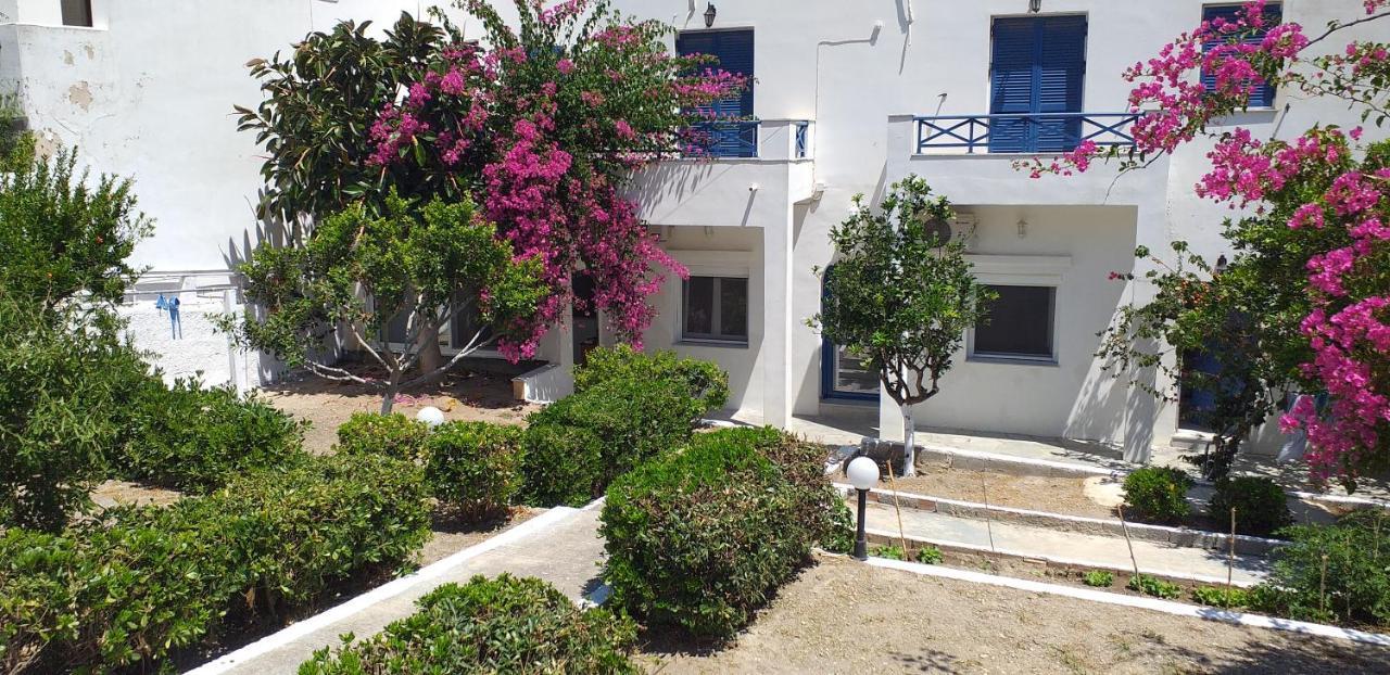 White And Blue,Finikas Syros Apartment Vissa Exterior photo