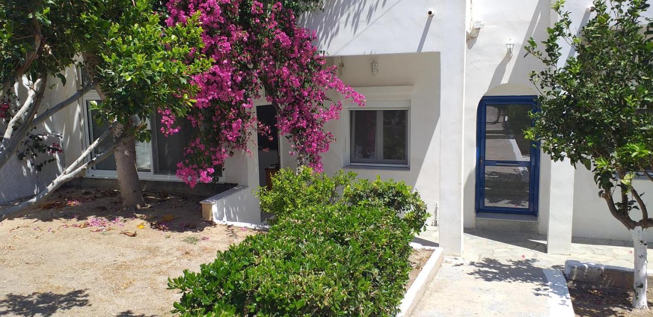 White And Blue,Finikas Syros Apartment Vissa Exterior photo