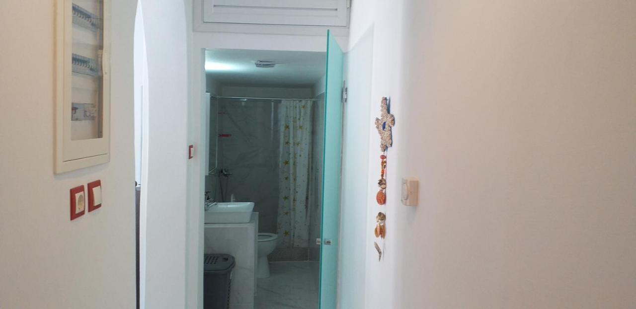 White And Blue,Finikas Syros Apartment Vissa Exterior photo